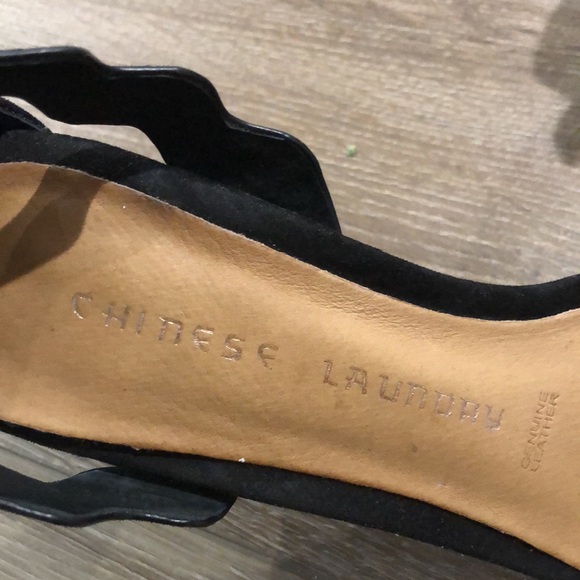 CHINESE LAUNDRY Heels - Picture 3 of 9